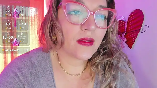 Snapshot of Naty_Mature_ chatting on 03-18-25, 05:55 Naty Mature online show from 03-18-25, 05:55