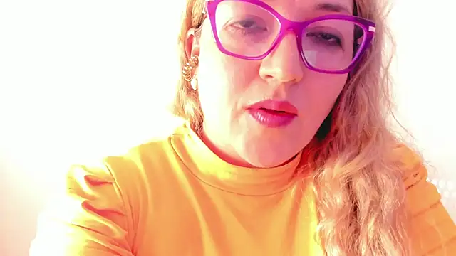 Snapshot of Naty_Mature_ chatting on 10-17-25, 09:34 Naty Mature online show from 10-17-25, 09:34