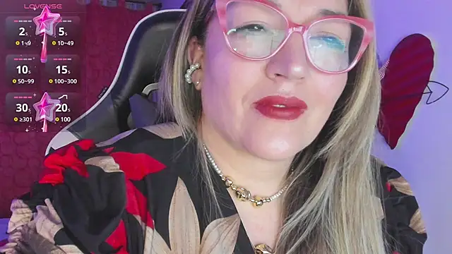 Snapshot of Naty_Mature_ chatting on 03-09-25, 12:10 Naty Mature online show from 03-09-25, 12:10
