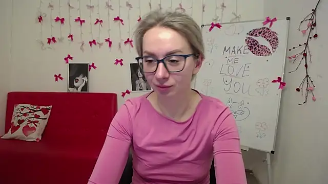 Snapshot of VasilisaSii chatting on 02-20-26, 06:26 VasilisaSii online show from 02-20-26, 06:26