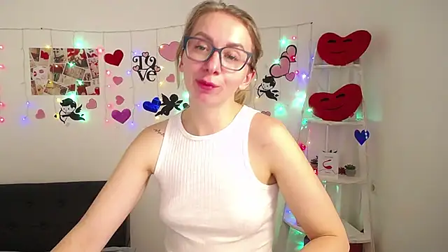 Snapshot of VasilisaSii chatting on 03-10-25, 09:12 VasilisaSii online show from 03-10-25, 09:12