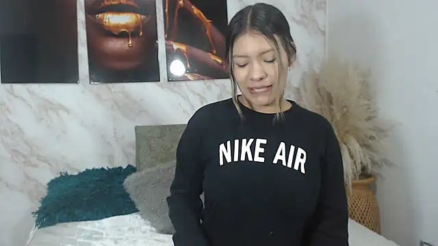 JESSYCHERNOBIL online show from 10-10-25, 11:44