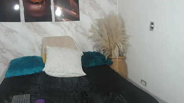 JESSYCHERNOBIL online show from 09-21-25, 03:55