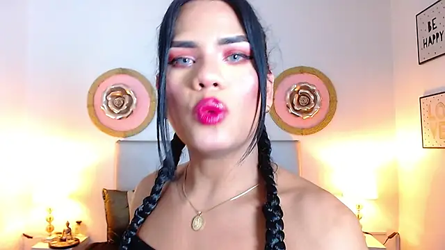 Snapshot of zoe_hecate_sexx chatting on 05-26-26, 10:52 zoe hecate sexx online show from 05-26-26, 10:52