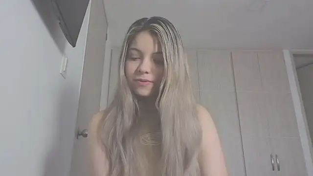 andreau18 online show from 12-17-25, 01:16