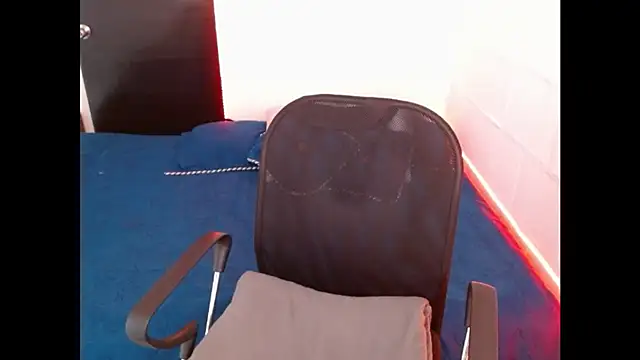 Snapshot of Davixx258 chatting on 02-04-25, 08:17 Davixx258 online show from 02-04-25, 08:17