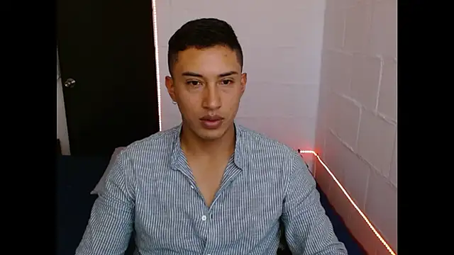 Snapshot of Davixx258 chatting on 02-03-25, 04:10 Davixx258 online show from 02-03-25, 04:10