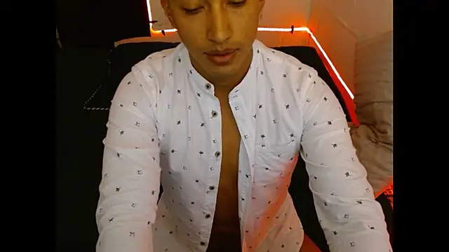 Snapshot of Davixx258 chatting on 02-01-25, 06:08 Davixx258 online show from 02-01-25, 06:08