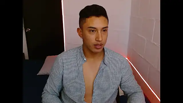 Snapshot of Davixx258 chatting on 02-03-25, 07:10 Davixx258 online show from 02-03-25, 07:10