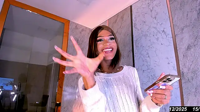 Keila Mendoza online show from 12-15-25, 08:25