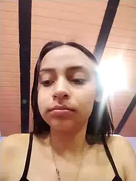 Snapshot of emma_ambar chatting on 03-08-25, 11:28 emma ambar online show from 03-08-25, 11:28