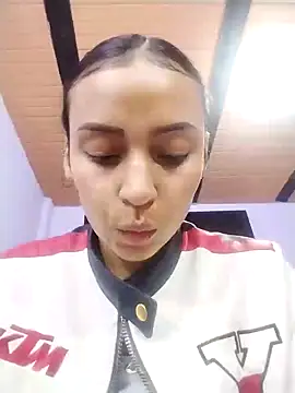 Snapshot of emma_ambar chatting on 02-19-25, 12:46 emma ambar online show from 02-19-25, 12:46