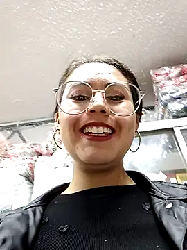 lara moon25 online show from 01-03-25, 07:29