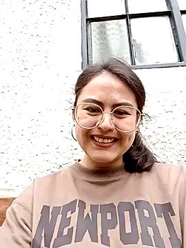 lara moon25 online show from 03-14-25, 04:19