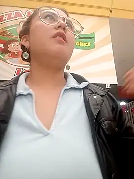 lara moon25 online show from 09-26-25, 07:54