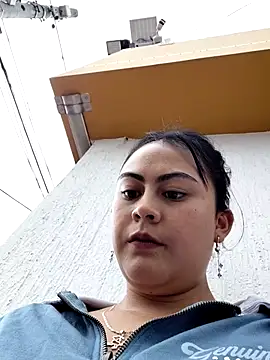 lara moon25 online show from 10-23-25, 08:07