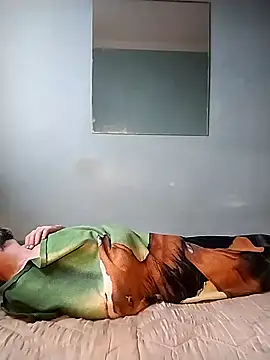 Andrzej-M online show from 12-20-25, 09:34