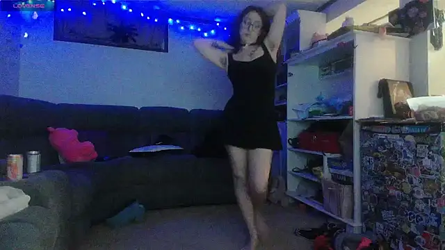 Snapshot of NovaLove2002 chatting on 11-11-25, 03:56 NovaLove2002 online show from 11-11-25, 03:56