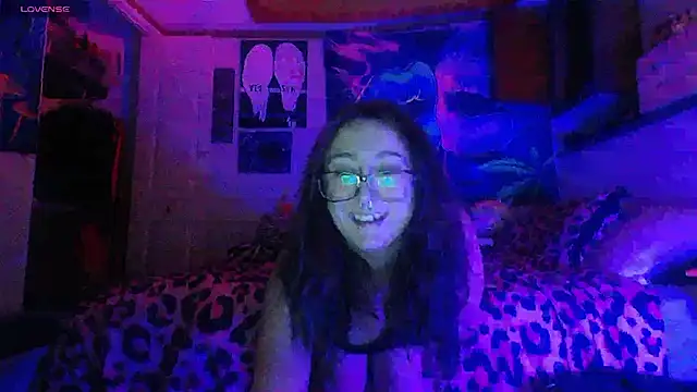 Snapshot of NovaLove2002 chatting on 11-12-25, 02:48 NovaLove2002 online show from 11-12-25, 02:48