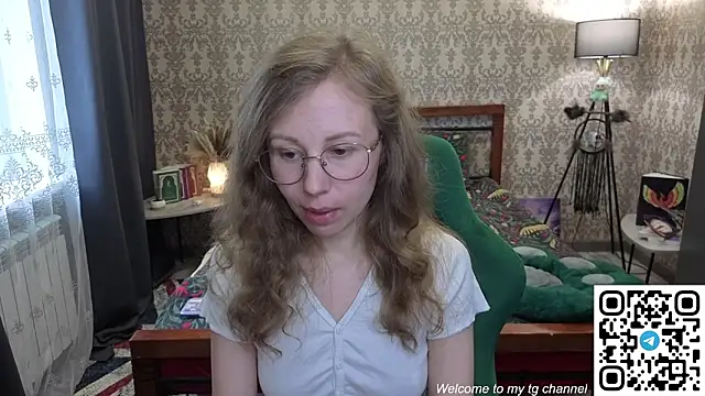 Lill Mary online show from 05-21-26, 02:09