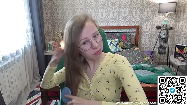 Lill Mary online show from 05-19-26, 02:29