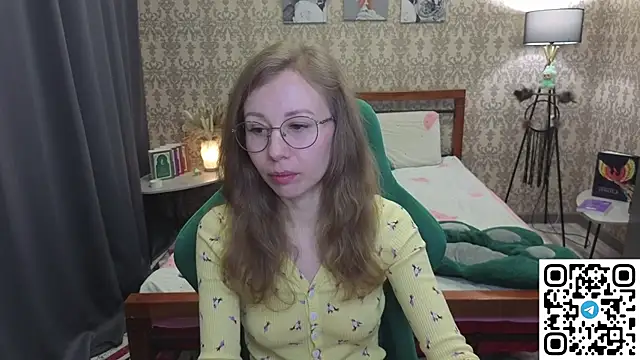 Lill Mary online show from 04-12-26, 02:04