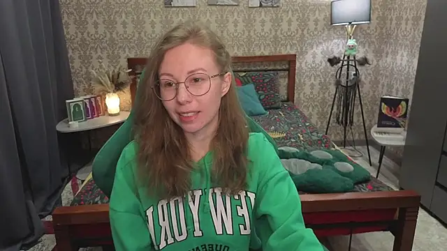 Lill Mary online show from 03-26-26, 02:43