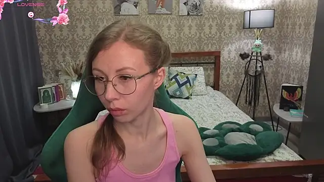 Lill Mary online show from 02-19-26, 03:14