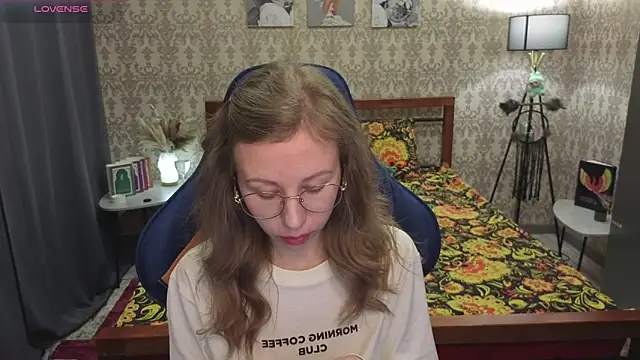 Lill Mary online show from 02-06-26, 02:18