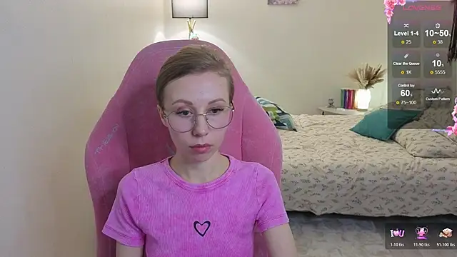 Lill Mary online show from 10-30-25, 05:28