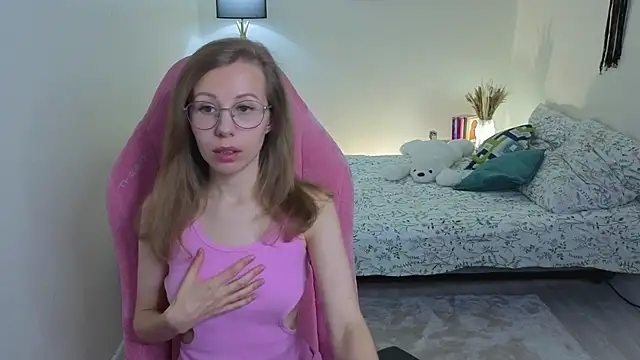 Lill Mary online show from 09-23-25, 01:23