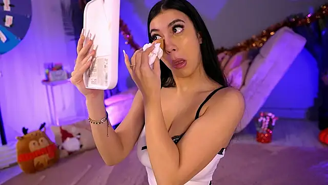 BetsyGonzale online show from 12-20-25, 04:26