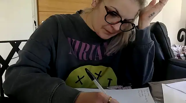 vanillesoumise online show from 03-18-25, 08:39