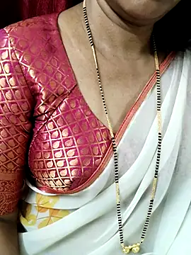 Snapshot of anuradha1432 chatting on 09-08-25, 02:16 anuradha1432 online show from 09-08-25, 02:16