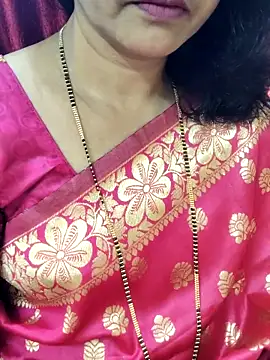 Snapshot of anuradha1432 chatting on 10-22-25, 08:14 anuradha1432 online show from 10-22-25, 08:14