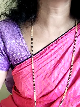 Snapshot of anuradha1432 chatting on 09-26-25, 07:15 anuradha1432 online show from 09-26-25, 07:15