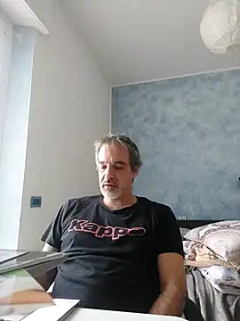 Snapshot of Marcolino183 chatting on 02-01-26, 07:50 Marcolino183 online show from 02-01-26, 07:50