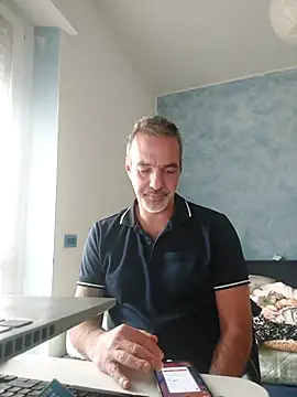 Snapshot of Marcolino183 chatting on 11-18-25, 08:39 Marcolino183 online show from 11-18-25, 08:39