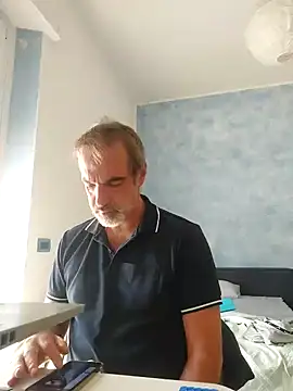 Snapshot of Marcolino183 chatting on 09-30-25, 09:26 Marcolino183 online show from 09-30-25, 09:26