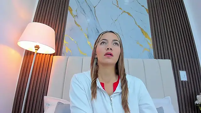 Mia Malkovaa  online show from 05-12-26, 02:56