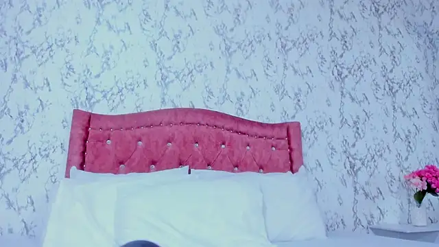 Mia Malkovaa  online show from 02-26-26, 05:13