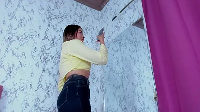 Mia Malkovaa  online show from 10-29-25, 04:28