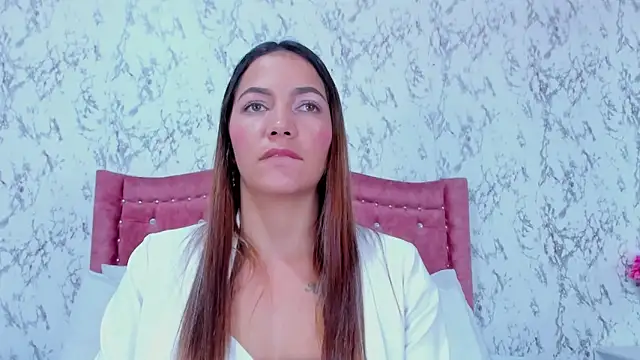 Mia Malkovaa  online show from 10-15-25, 04:48