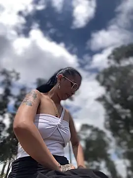 baby lizy online show from 02-20-26, 05:48