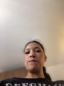 baby lizy online show from 05-03-26, 07:50