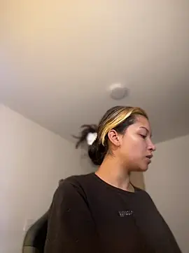 baby lizy online show from 12-03-25, 08:30