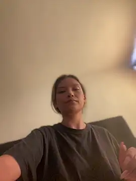 baby lizy online show from 01-10-26, 07:53