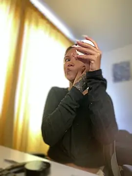 baby lizy online show from 01-05-26, 05:27