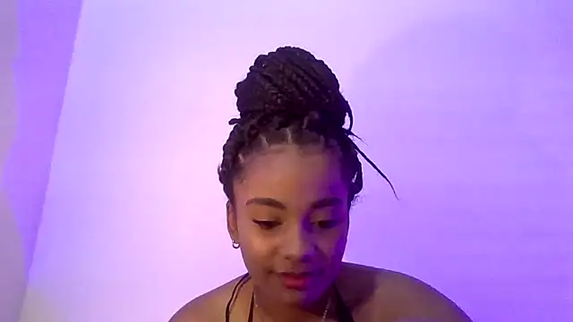 Snapshot of Behla_rouseh chatting on 03-18-25, 11:09 Behla rouseh online show from 03-18-25, 11:09