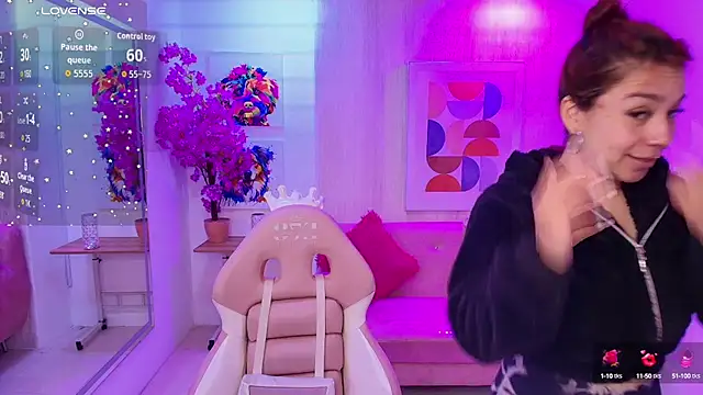 Gabby evanns online show from 10-07-25, 12:06